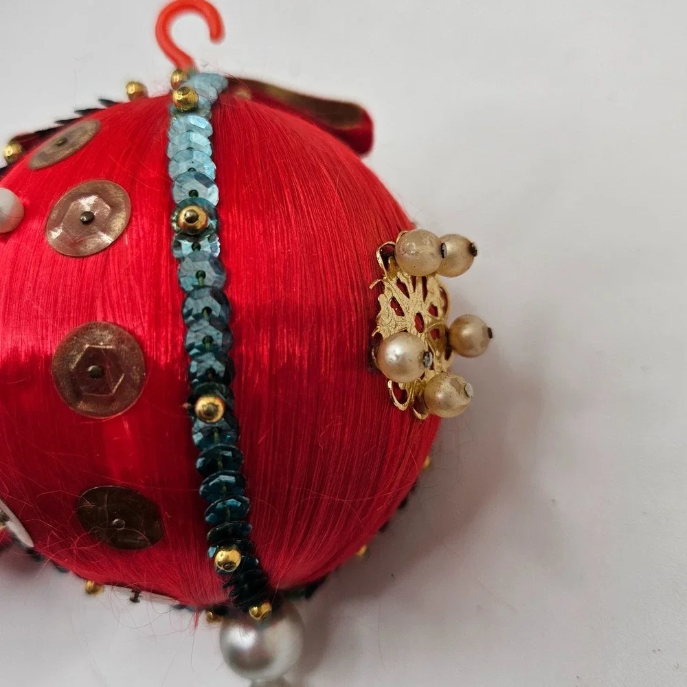 Vintage Pair Satin Thread Wrapped Christmas Ornaments Birds & Beaded Handmade